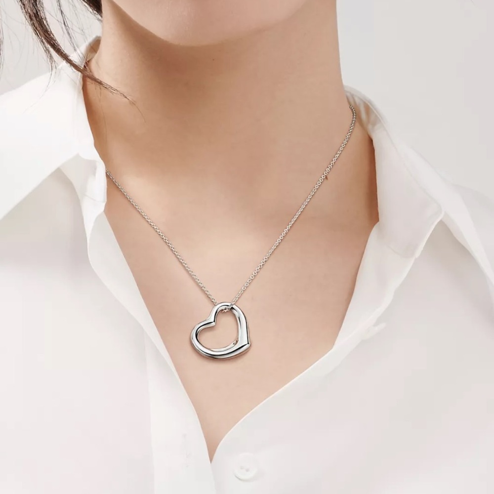 TIFFANY & CO OPEN HEART PENDANT CHAIN NECKLACE  ELSA PERETTI 27MM